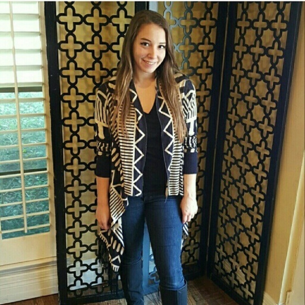 BLACK CREAM AZTEC TRIBAL LONG‎ SLEEVE SWEATER CARDIGAN WITH FRINGE - Picture 2 of 5